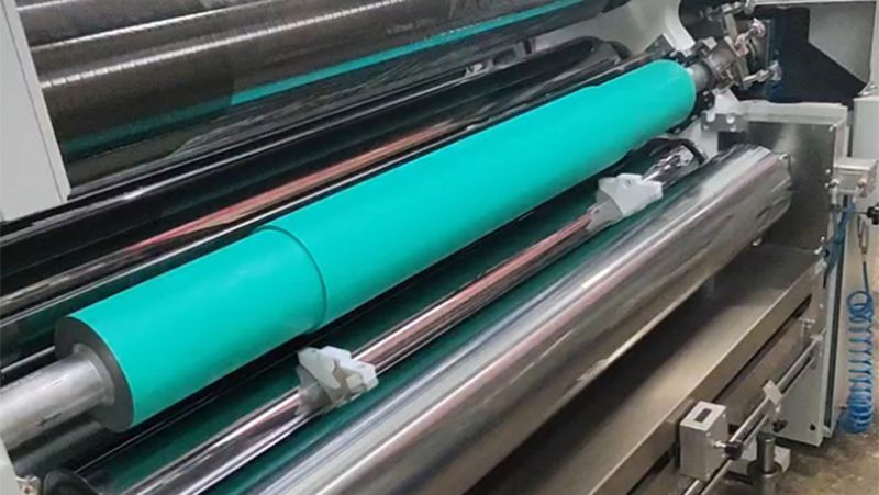 Enducteur à cinq rouleaux 